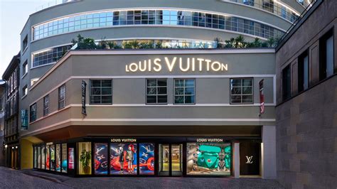 lv capsule milano|Louis Vuitton Milano Bagutta.